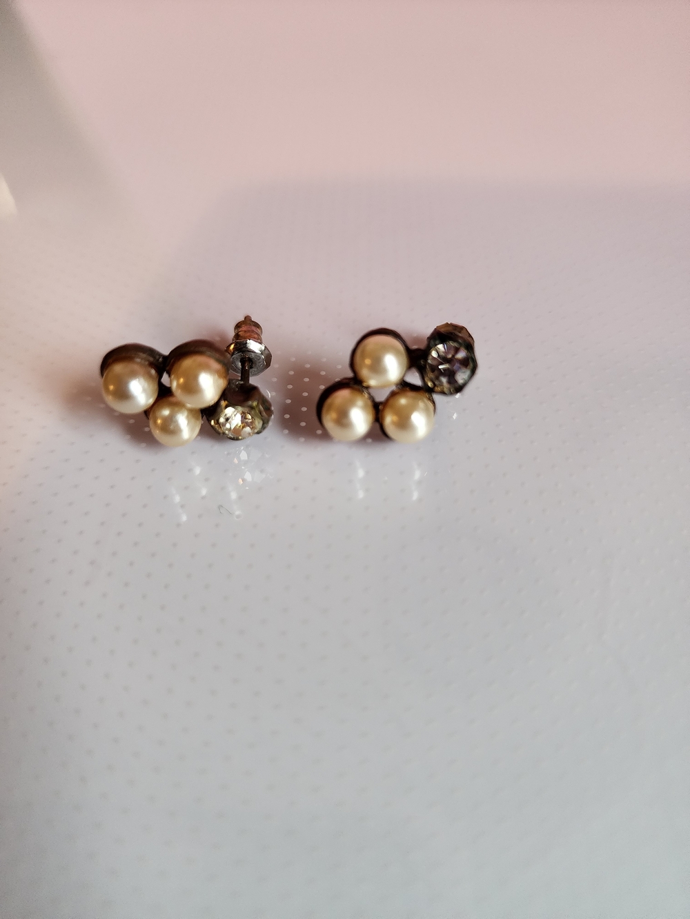 Vintage Pearl Cluster Stud Earrings with Crystal Accent - Women Jewelry